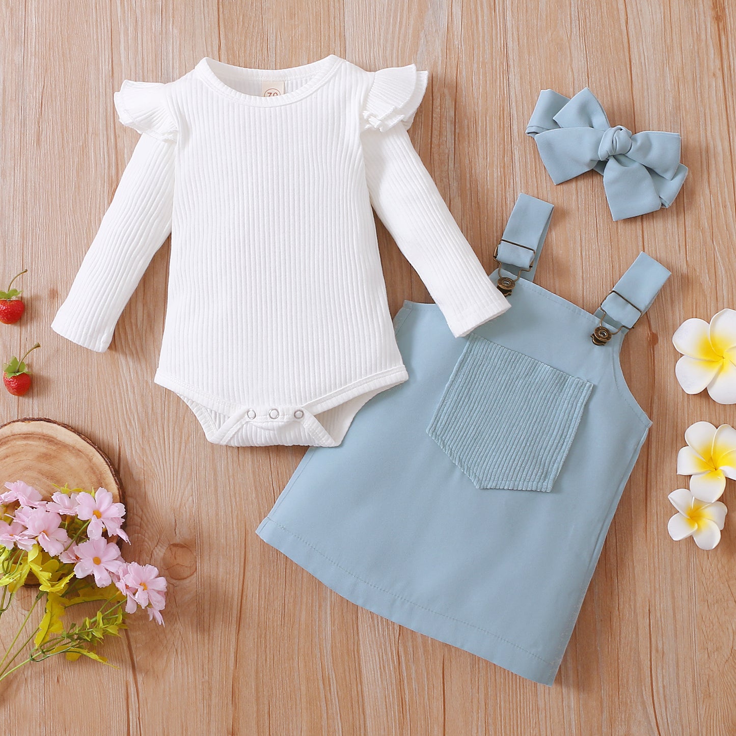 Ensemble Robe Salopette Bébé Fille – Haut à Volants + Robe avec Poche + Nœud