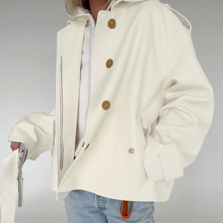 Manteau Court Femme Crème – Élégance Minimaliste & Coupe Ceinturée